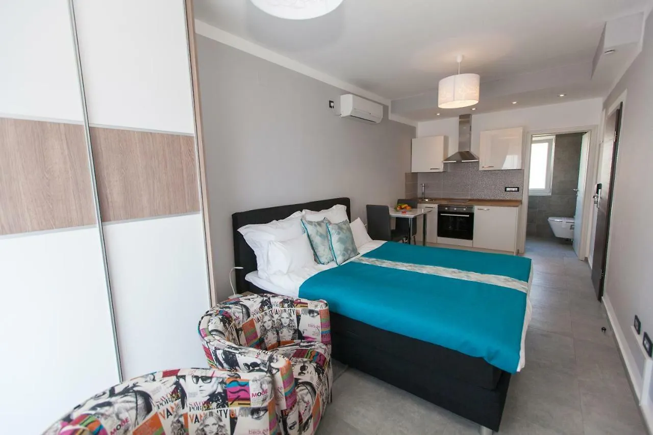 Anikol Apartments 1 Selce Croatia