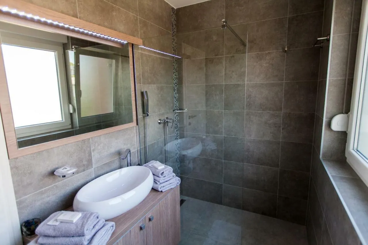 Anikol Apartments 1 Selce