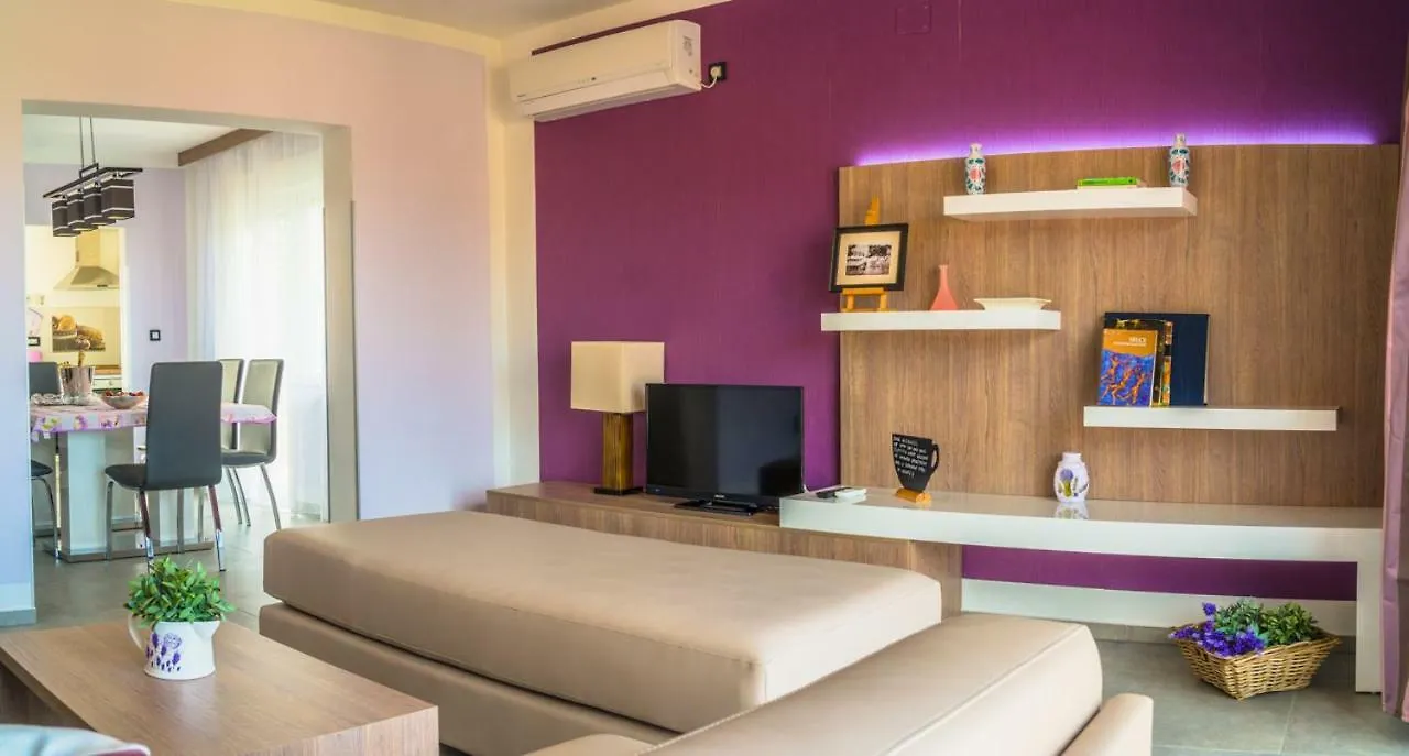 Anikol Apartments 1 Selce