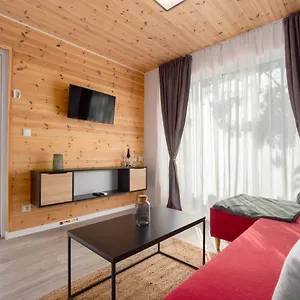 Kamp Mediteran Travel Mobile Homes, Selce